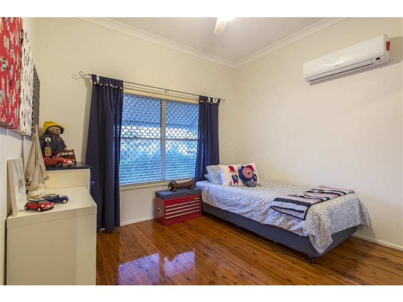 16 Hamilton Avenue, Hendra QLD 4011