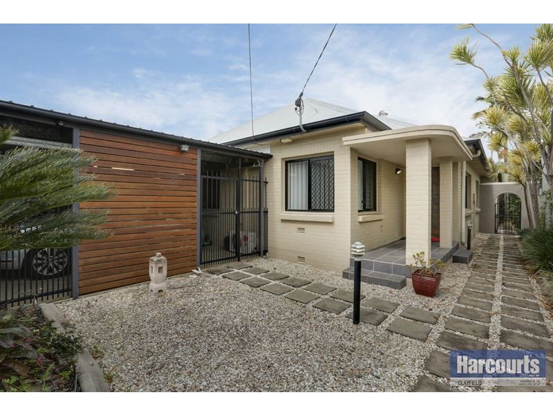 74 Harding Street, Hendra QLD 4011