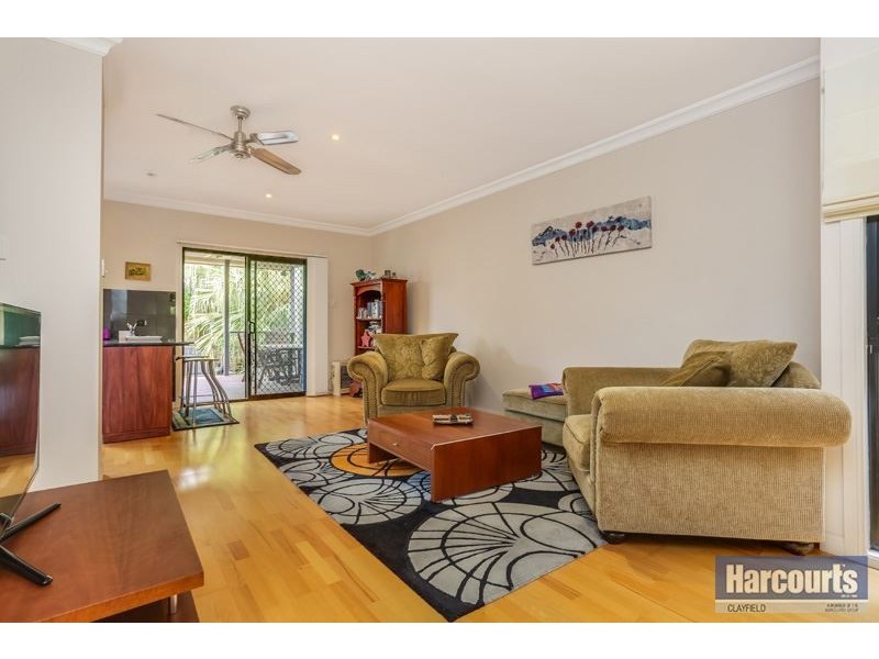 74 Harding Street, Hendra QLD 4011