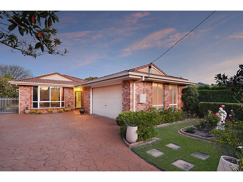 9 Rous Street, Hendra QLD 4011