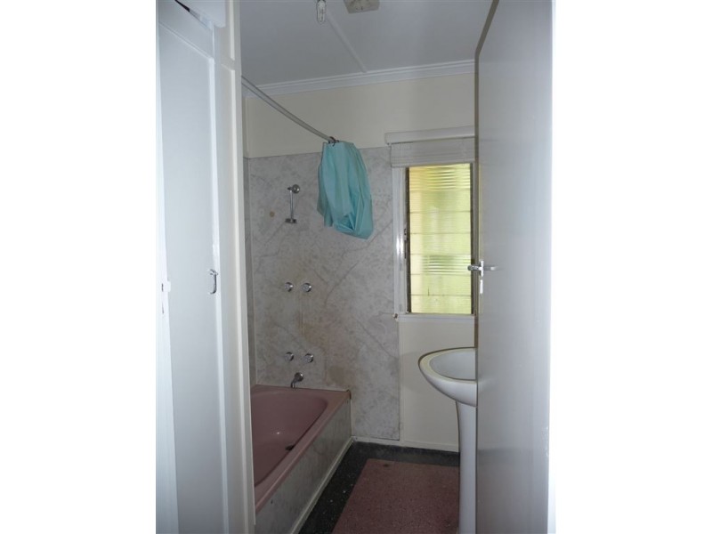 45 Wooloowin Ave, Wooloowin QLD 4030