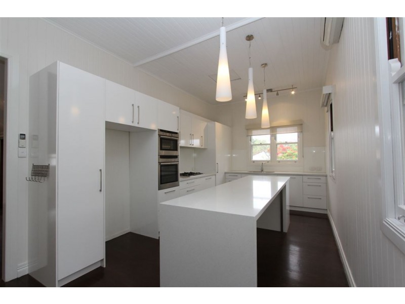 1 McGregor St, Clayfield QLD 4011