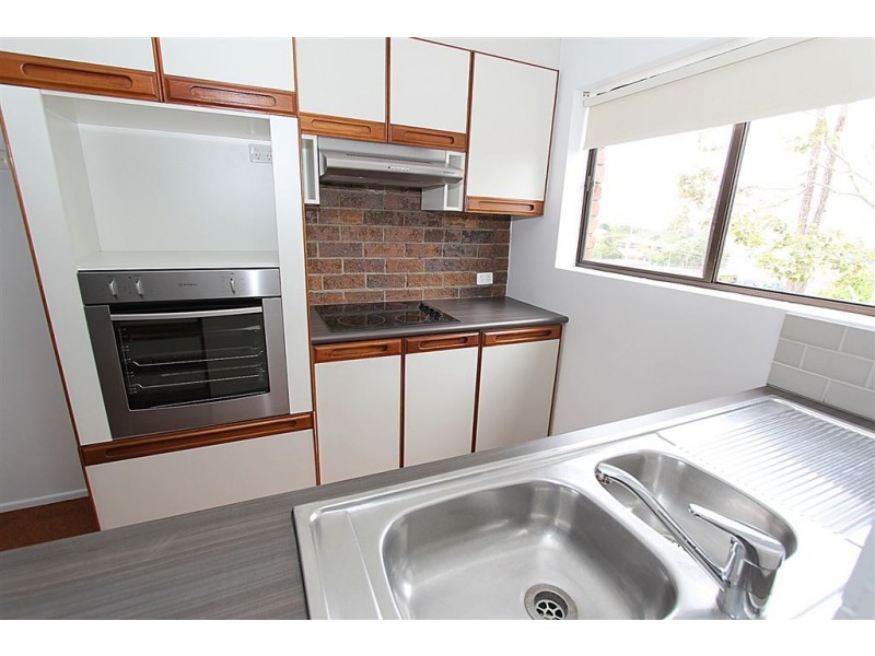 1/10 Rokeby Tce, Taringa QLD 4068
