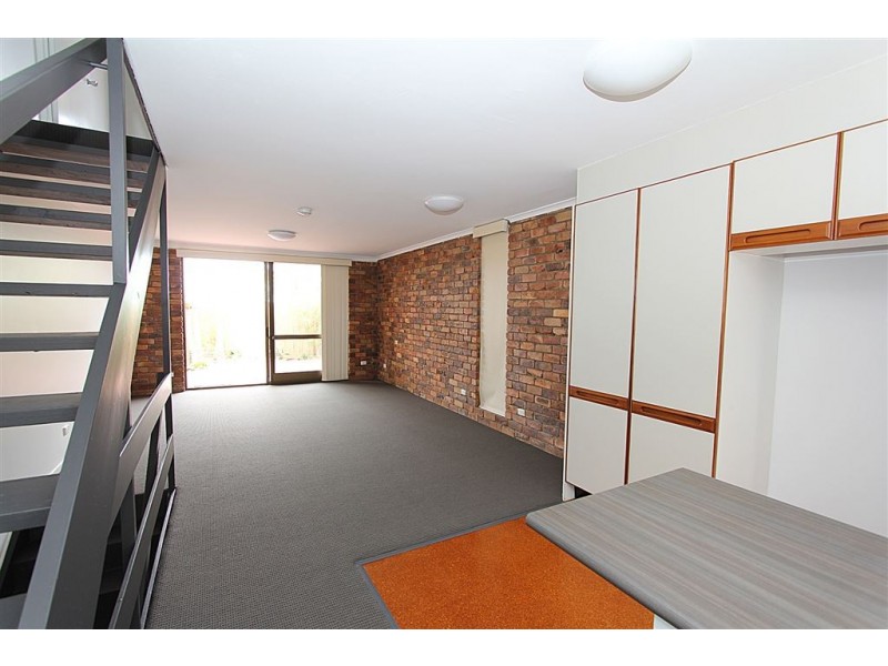 1/10 Rokeby Tce, Taringa QLD 4068