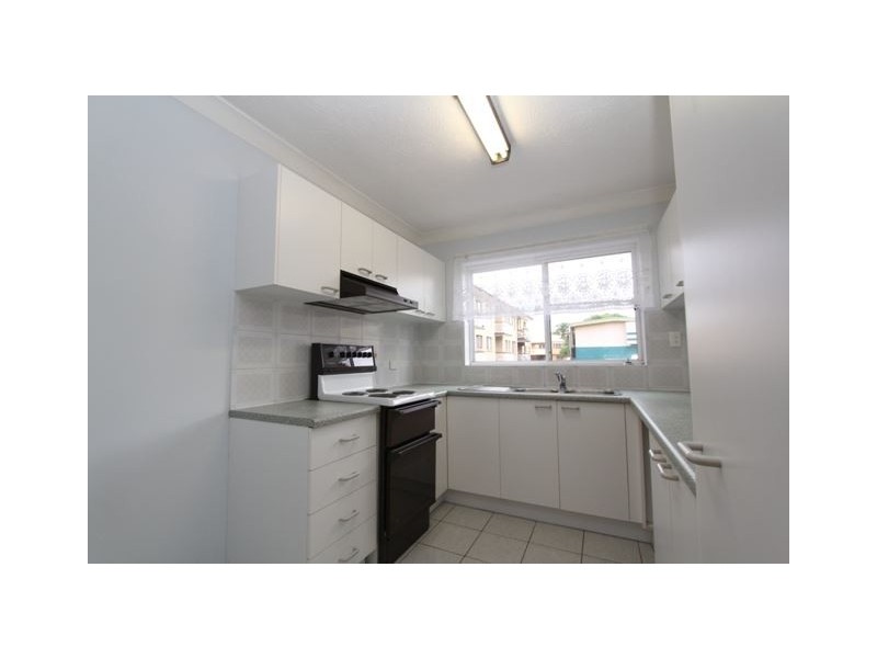 2/10 Hall St, Nundah QLD 4012