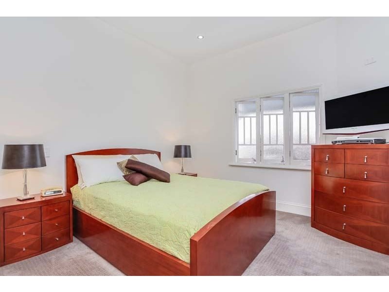 14 Stuckey Road, Clayfield QLD 4011