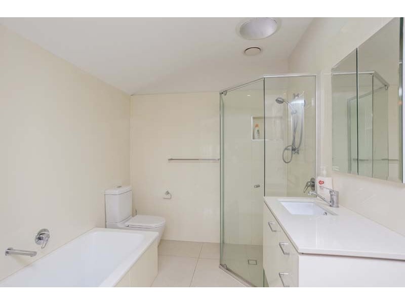 14 Stuckey Road, Clayfield QLD 4011