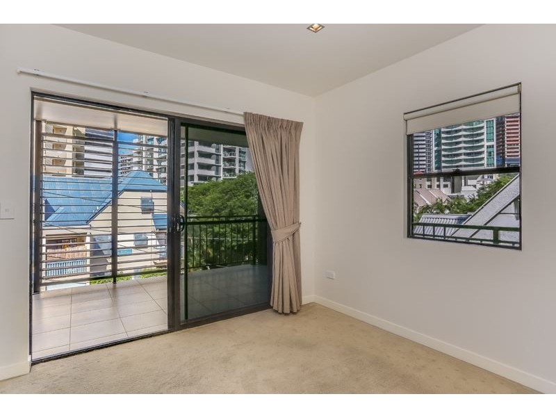 84 Berry Street, Spring Hill QLD 4000