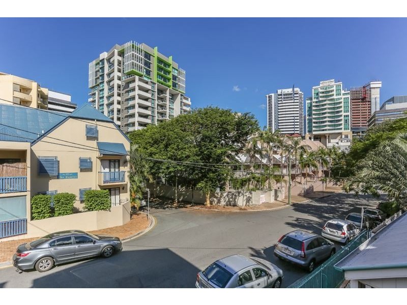 84 Berry Street, Spring Hill QLD 4000