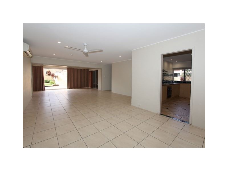 2/46 Drane, Clayfield QLD 4011