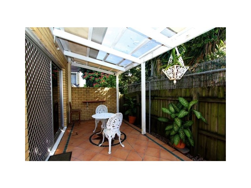 2/46 Drane, Clayfield QLD 4011