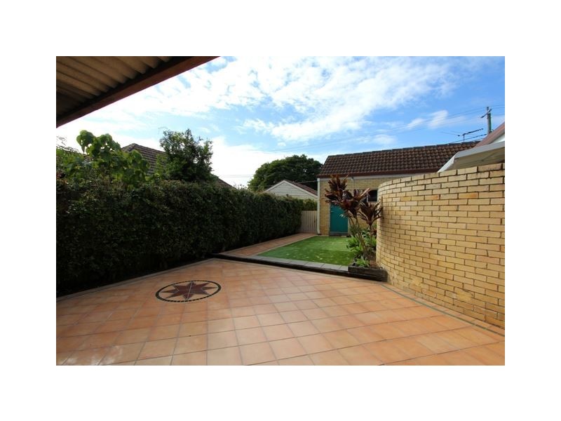 2/46 Drane, Clayfield QLD 4011