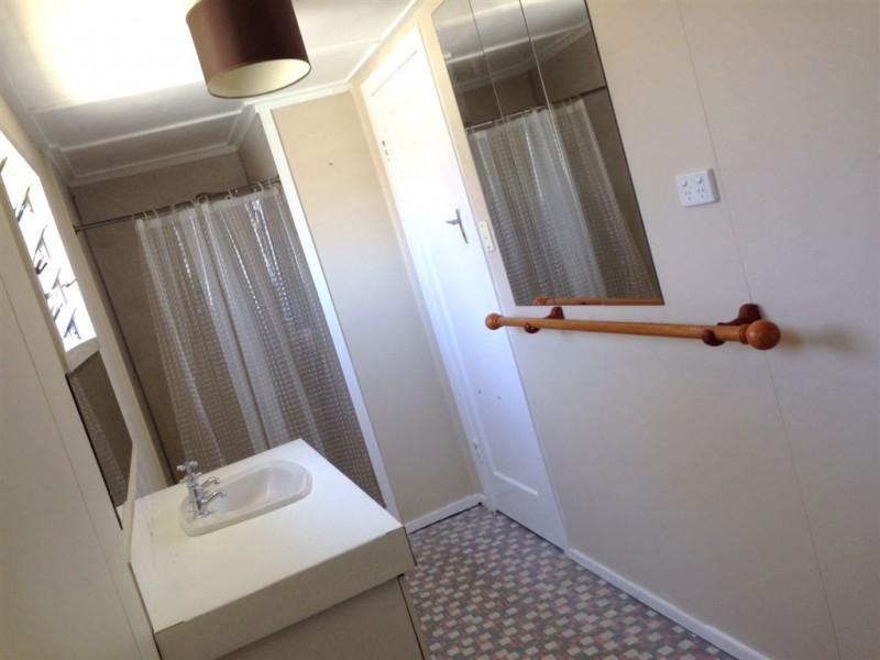 2/44 Emma St, Wooloowin QLD 4030