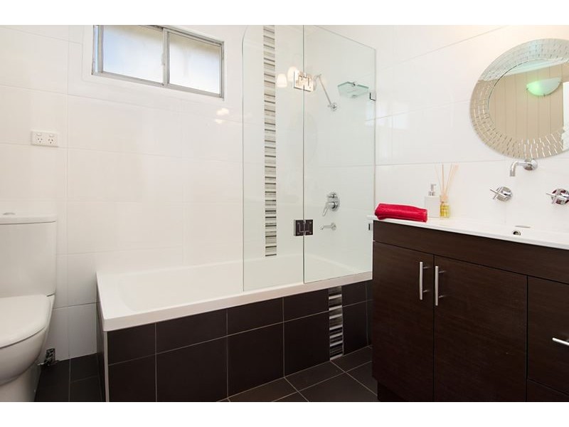 64 Clarke Street, Hendra QLD 4011