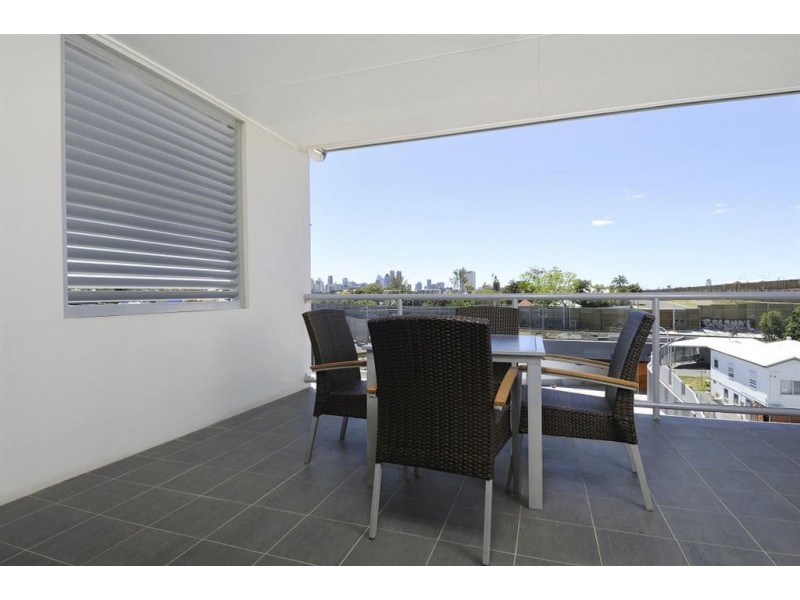 19 O’Keefe Street, Woolloongabba QLD 4102