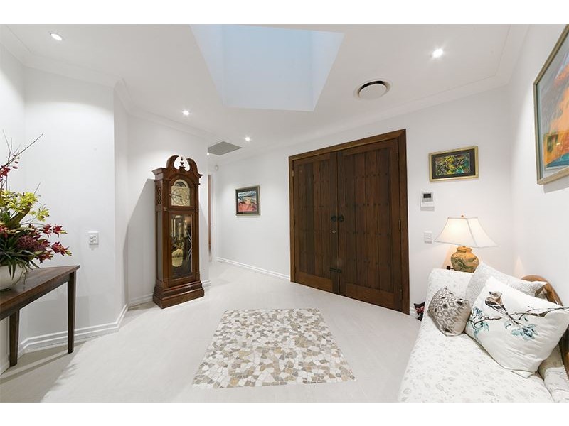 2 Langside Road, Hamilton QLD 4007