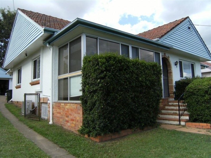 17 Taylor St, Wavell Heights QLD 4012