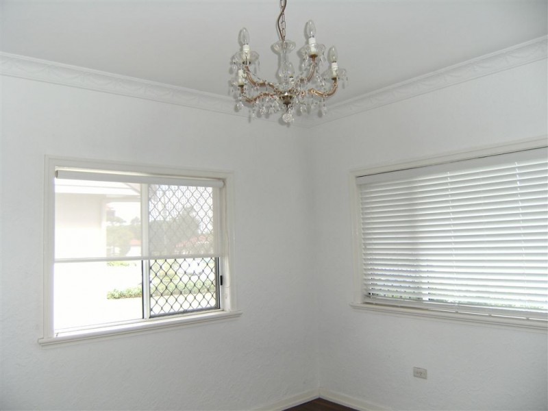 17 Taylor St, Wavell Heights QLD 4012