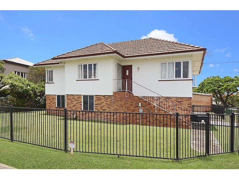 2 Golden Square, Hendra QLD 4011