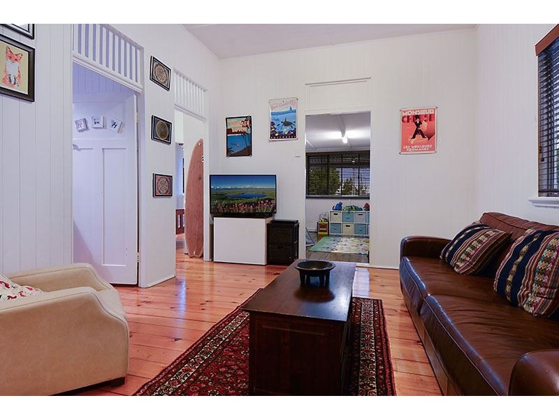 27 Gordon Street, Hendra QLD 4011