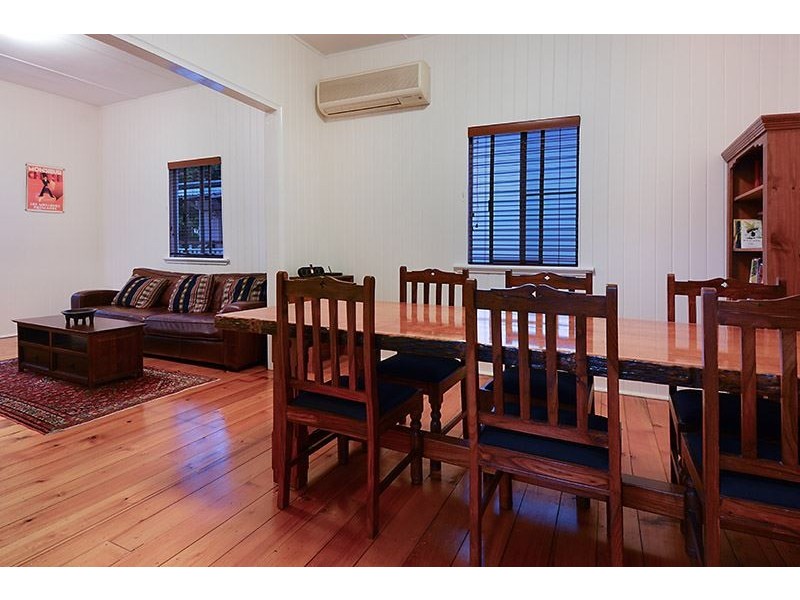 27 Gordon Street, Hendra QLD 4011