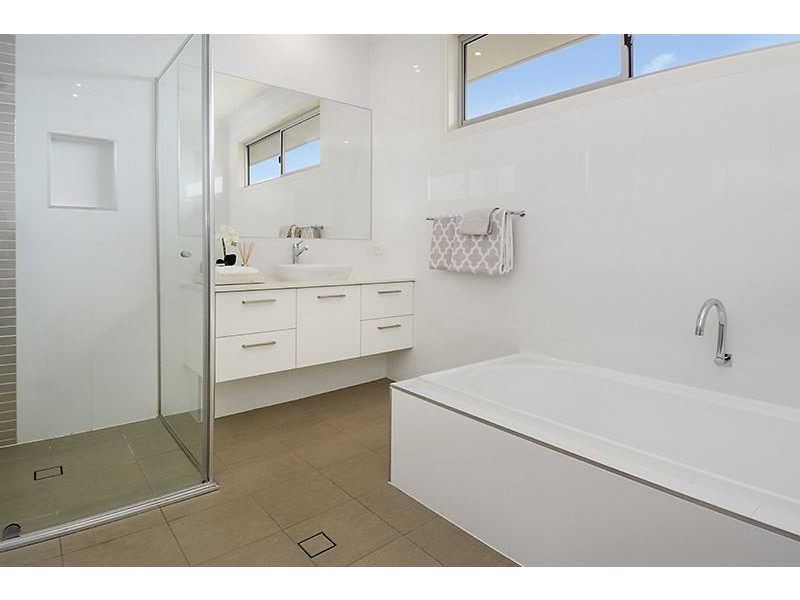 34 School Street, Hendra QLD 4011