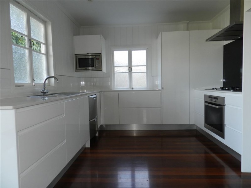 26 Seventh Avenue, Windsor QLD 4030