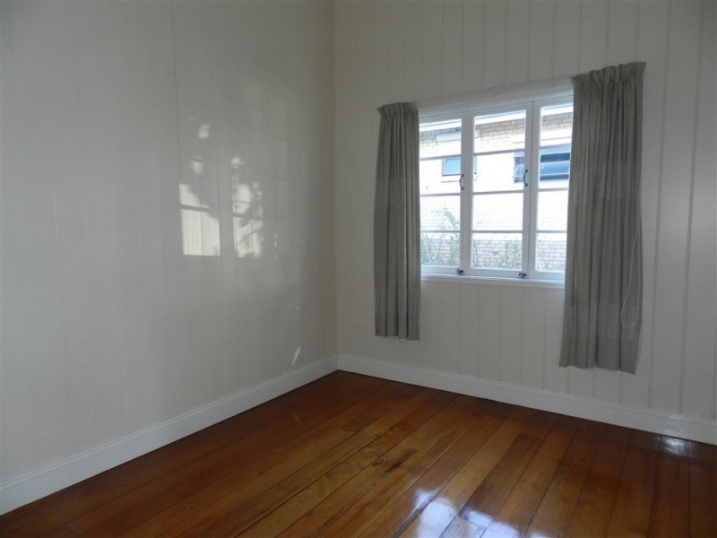 26 Seventh Avenue, Windsor QLD 4030