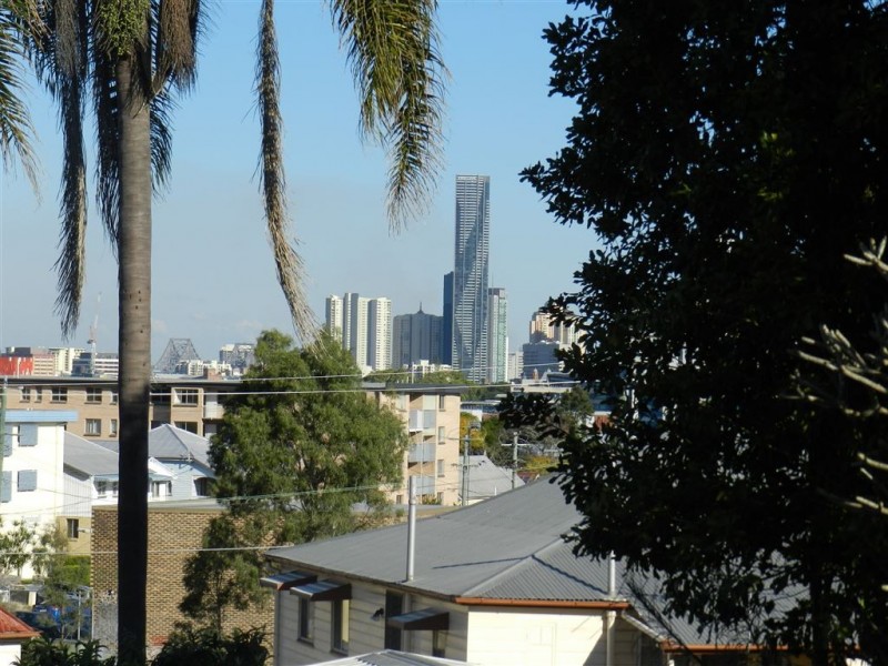 26 Seventh Avenue, Windsor QLD 4030