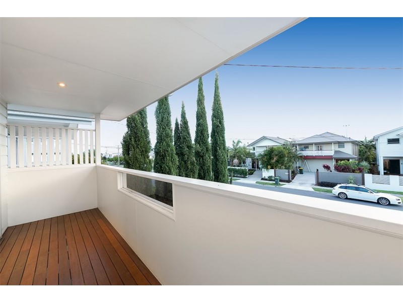 34 Raceview Avenue, Hendra QLD 4011