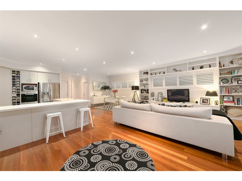 34 Raceview Avenue, Hendra QLD 4011