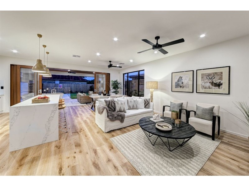 68 Raceview Avenue, Hendra QLD 4011