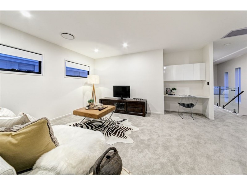 68 Raceview Avenue, Hendra QLD 4011