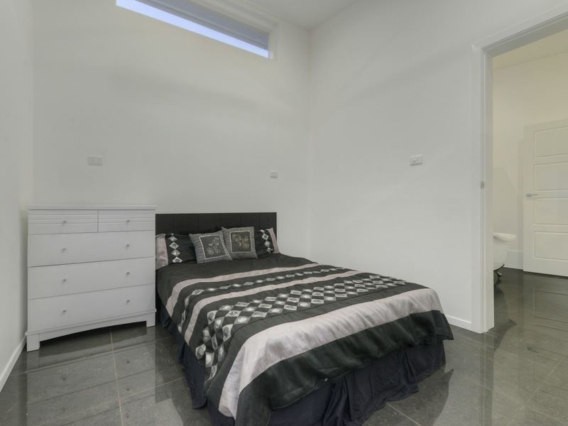 7 Hamilton Avenue, Hendra QLD 4011