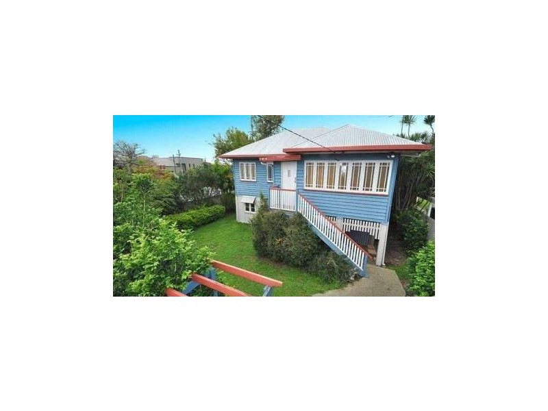 2 Dorames St, Hendra QLD 4011