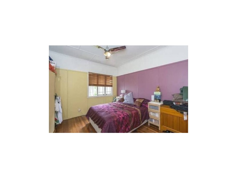 2 Dorames St, Hendra QLD 4011