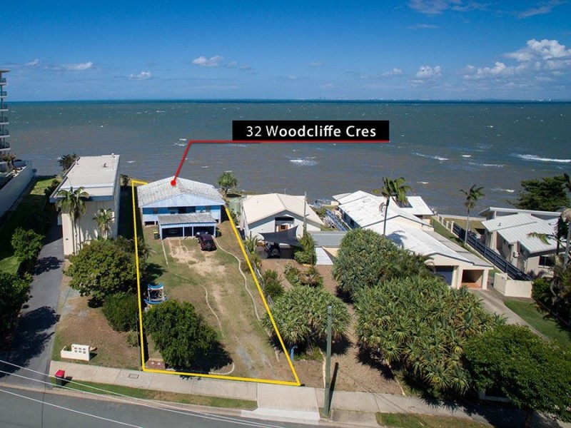 32 Woodcliffe Crescent, Woody Point QLD 4019