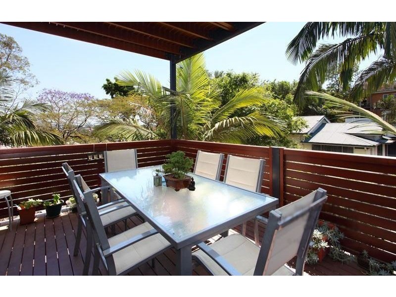 12 Aden St, Albion QLD 4010