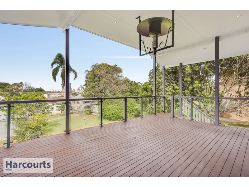 26 Seventh Avenue, Windsor QLD 4030