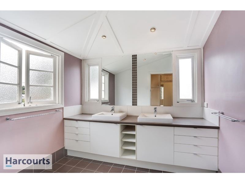 26 Seventh Avenue, Windsor QLD 4030