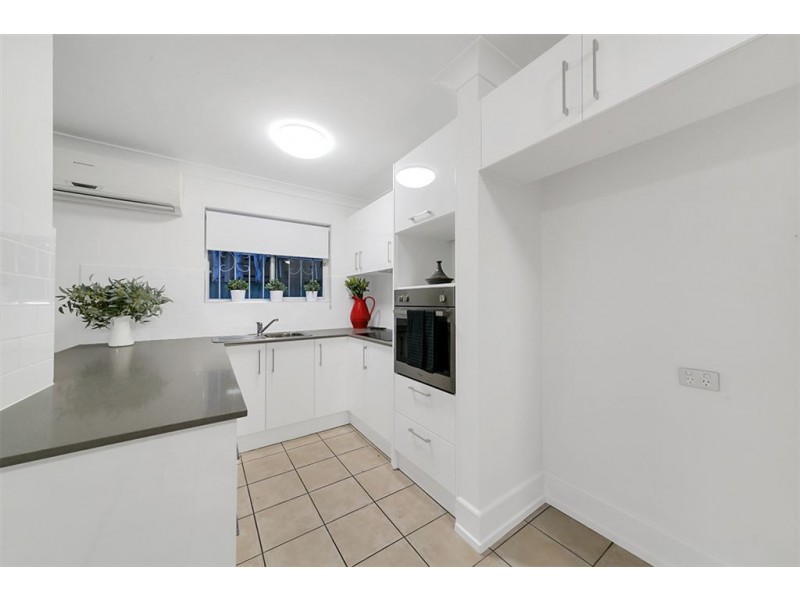 1/53 Nudgee Road, Hamilton QLD 4007