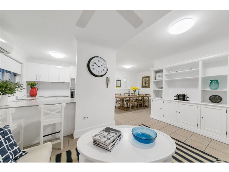 1/53 Nudgee Road, Hamilton QLD 4007