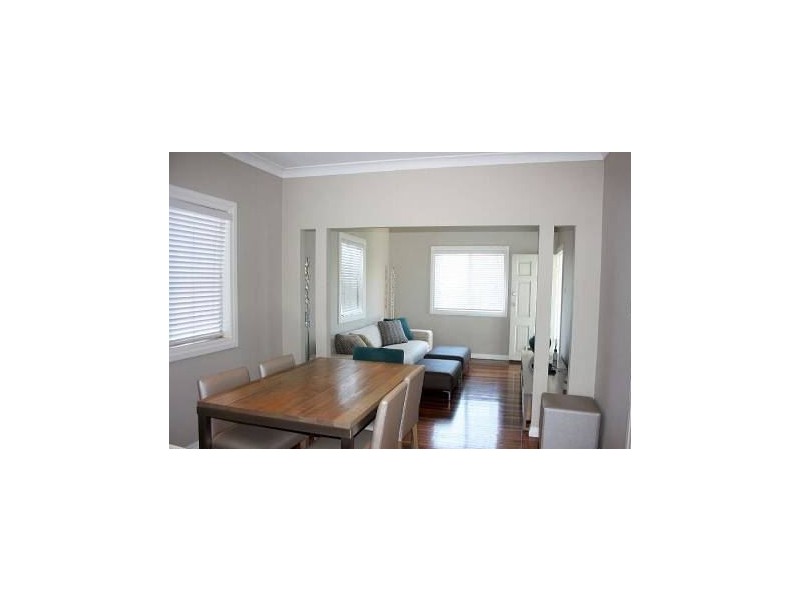 17 Hamilton Ave, Hendra QLD 4011