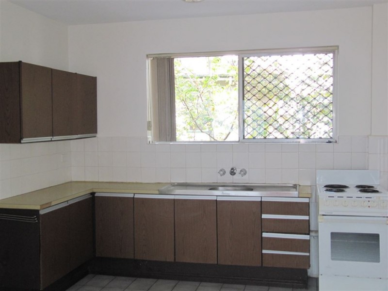 2/586 Sandgate Rd, Clayfield QLD 4011