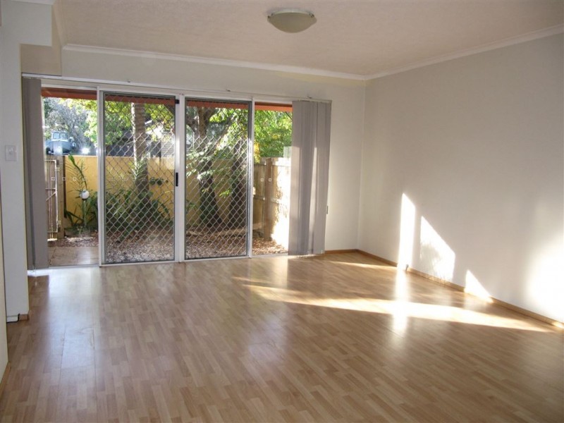 3/52 Hows Rd, Nundah QLD 4012