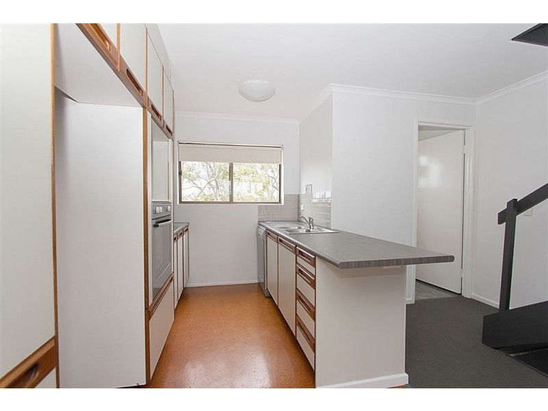 1/10 Rokeby Terrace, Taringa QLD 4068