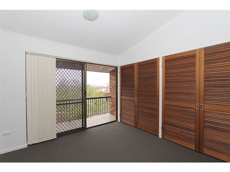 1/10 Rokeby Terrace, Taringa QLD 4068