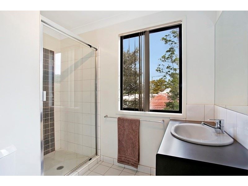 1/49 Stanley Street, Indooroopilly QLD 4068