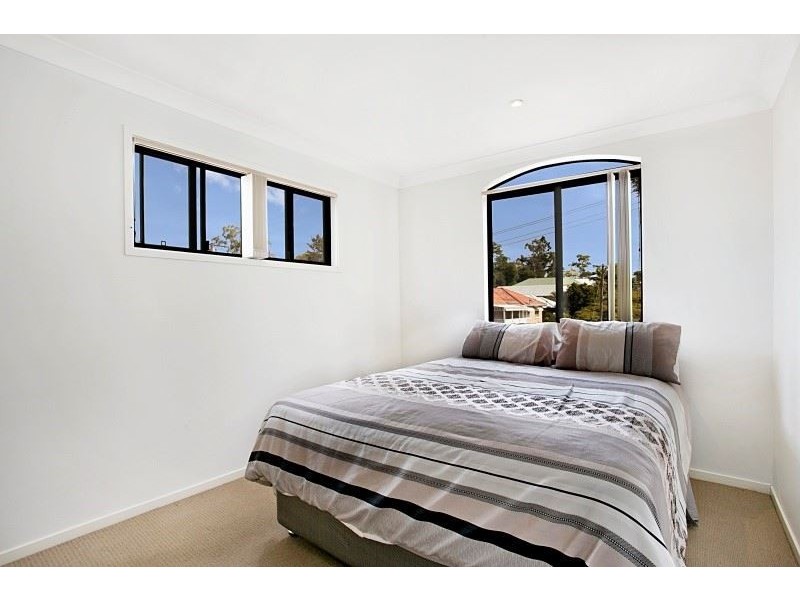 1/49 Stanley Street, Indooroopilly QLD 4068