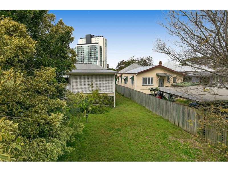 46 Allen Street, Hamilton QLD 4007